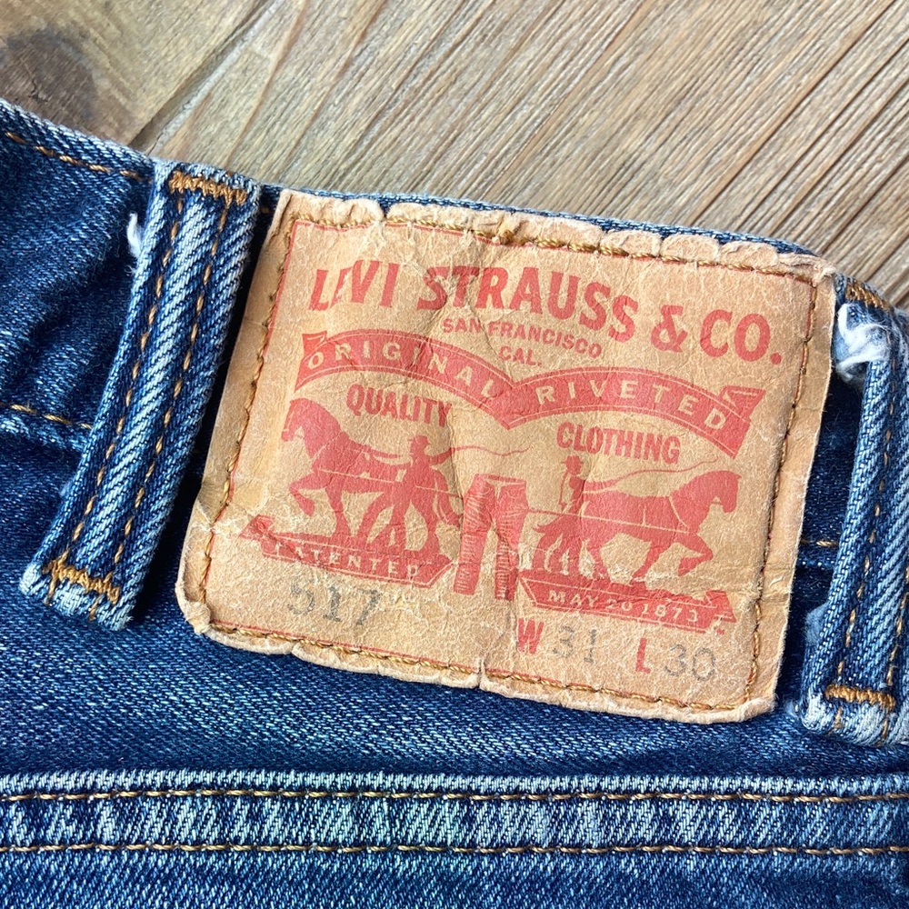 VINTAGE Levi's Wide Cropped Blue Ankle Jeans - Picture 3 of 5